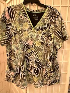 Premier Floral Zebra-Print V-Neck Tunic in Green, Black, Pink
